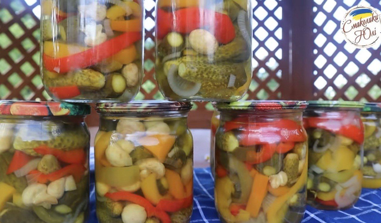 Овочеве асорті на зиму: цей салат стане вашим улюбленим