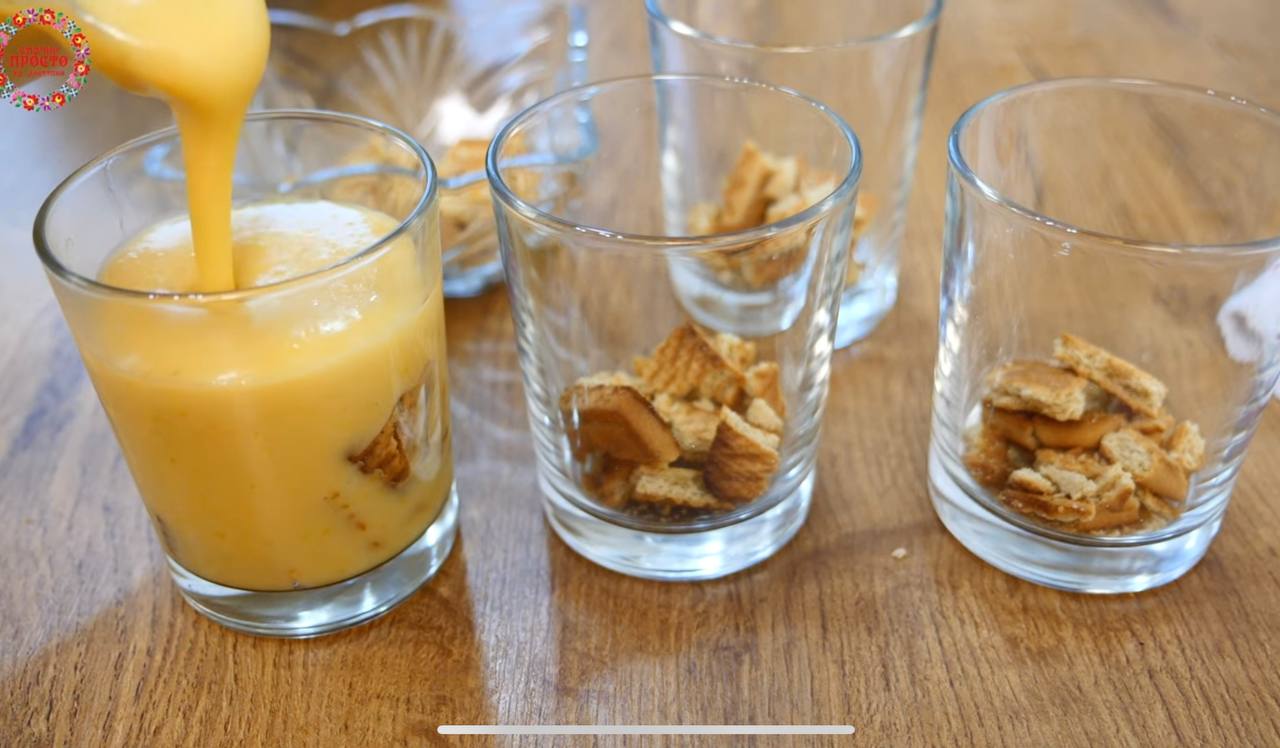 Ніжний десерт з персиками, який варто встигнути приготувати до кінця літа