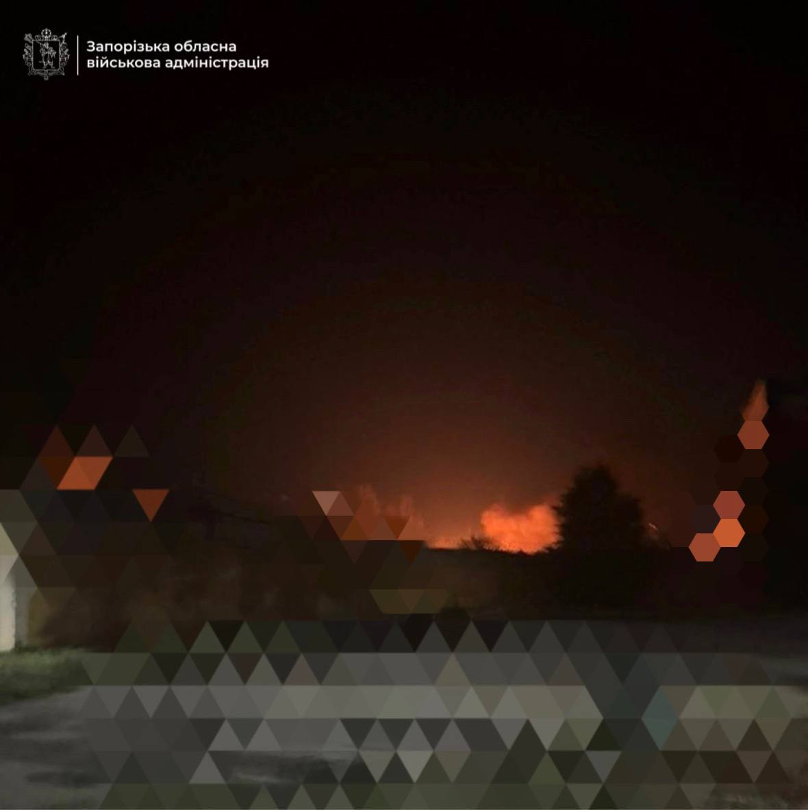 Росіяни атакували Запоріжжя, палає підприємство (фото)