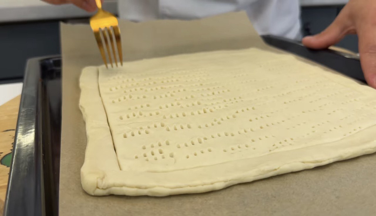 Сніданок в духовці за 15 хв: рецепт дуже смачного пирога