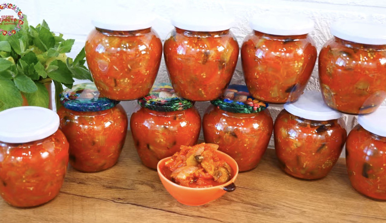 Салат на зиму з 5 овочів: легко готується і швидко з'їдається