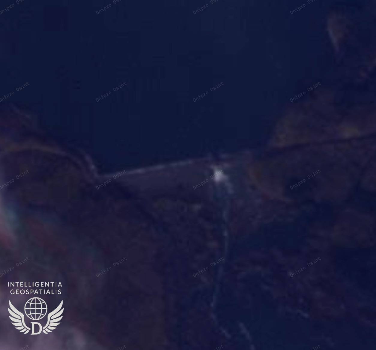 Вже видно з космосу: супутникові фото наслідків ударів по Бєлгородській дамбі