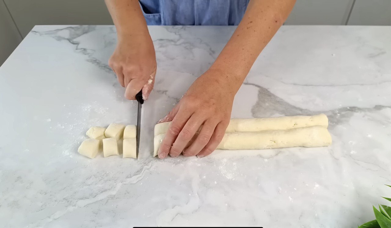 Рецепт творожных пончиков к чаю за считанные минуты: приготовите не один раз