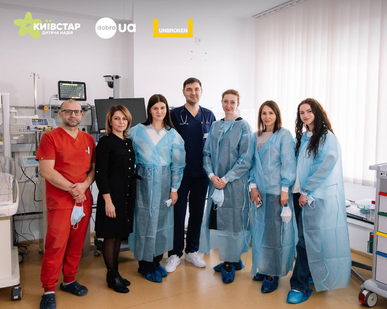 Київстар і dobro.ua передали медобладнання на 15 млн грн для дитячих реанімацій Центру UNBROKEN