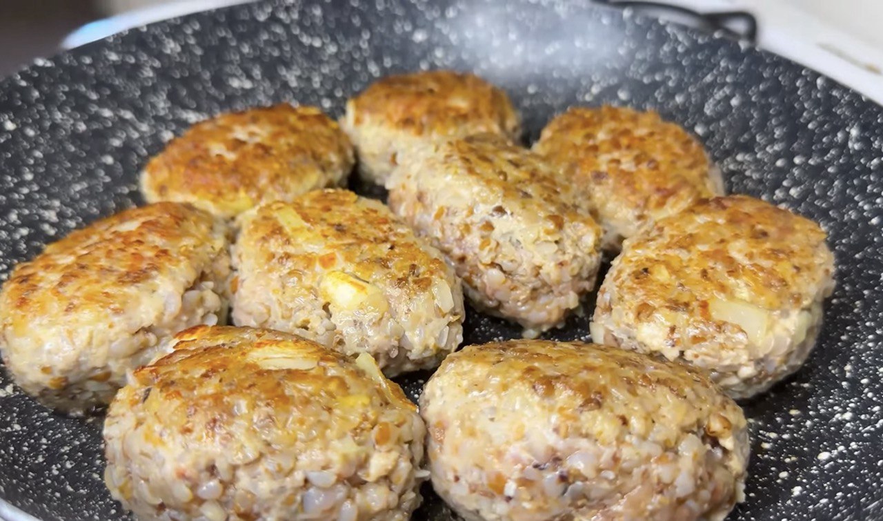 Надоели обычные котлеты? Попробуйте приготовить эту вкусную альтернативу