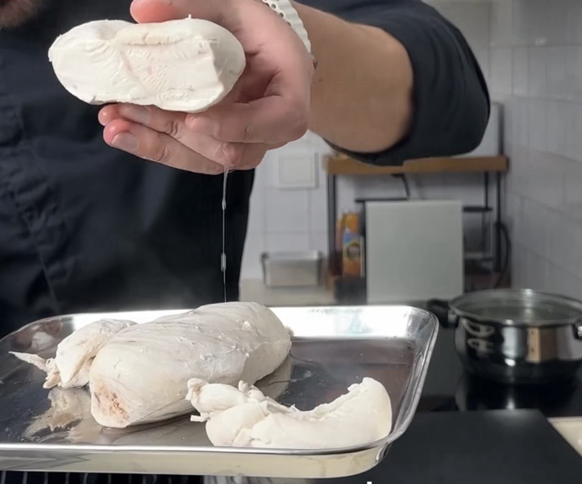 Соковите куряче філе: шеф-кухар назвав ідеальний спосіб варіння