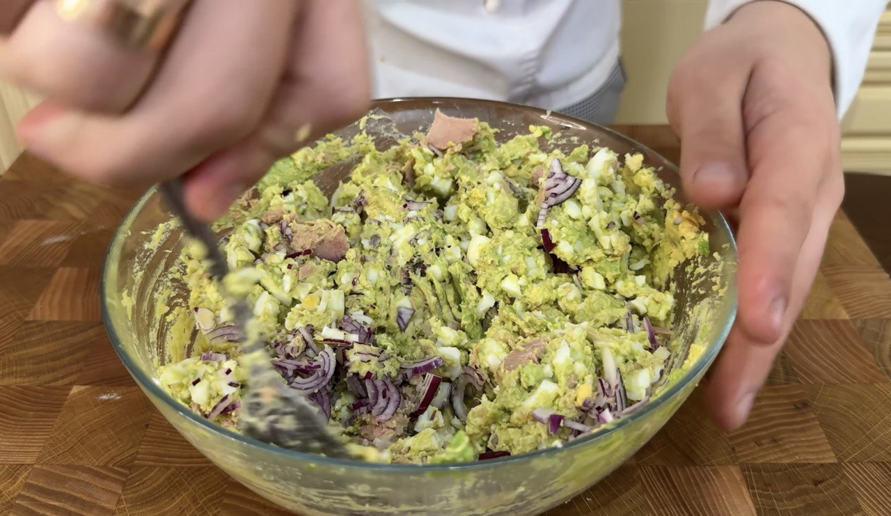 Корисний сніданок без світла: готується швидко і завжди виручає