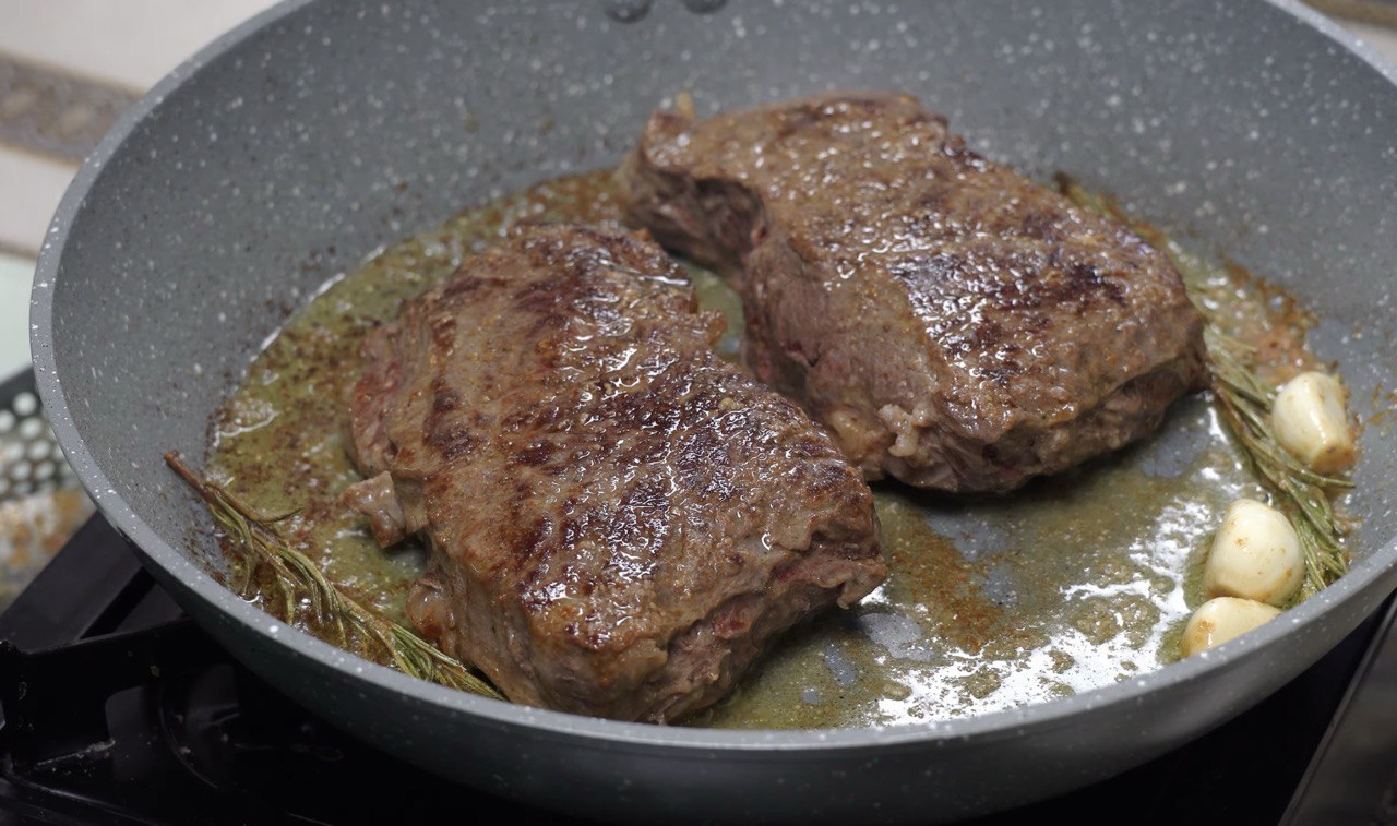 Такой стейк тает во рту: главный секрет идеального сочного мяса