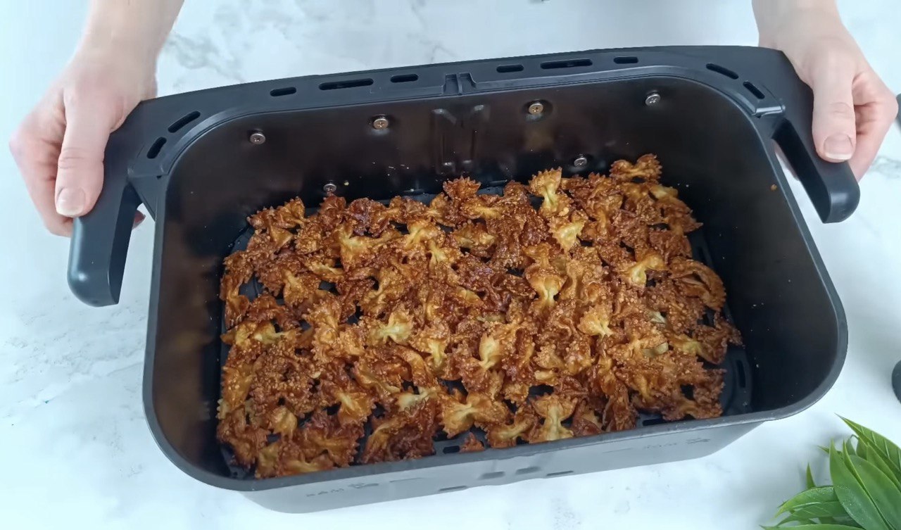 Так макароны вы еще не готовили: новый способ с аппетитной хрустящей корочкой