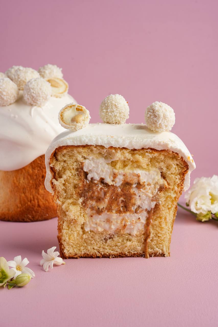 Этот рецепт ищут все: влажная паска с сухофруктами от Лизы Глинской