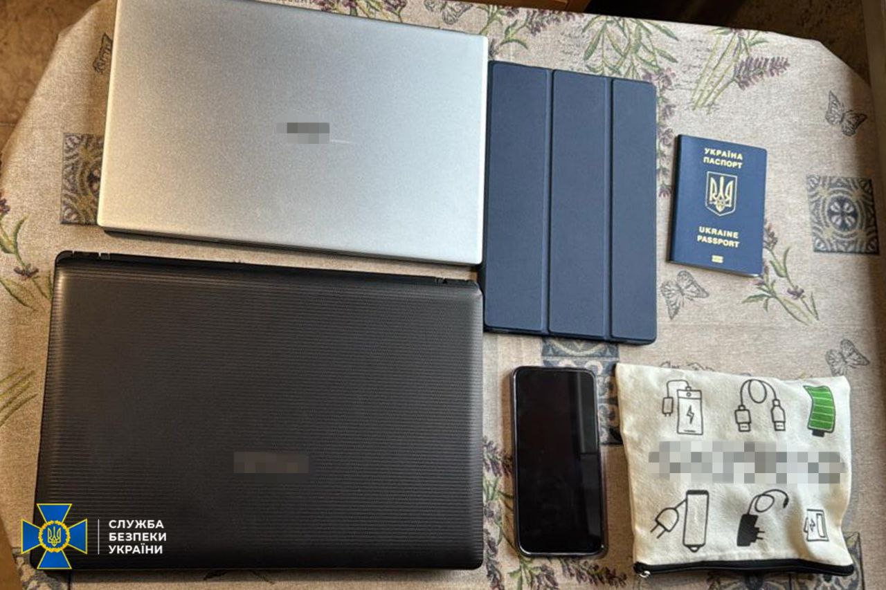 Вихваляли Путіна і збирали донати для РФ: СБУ затримала "ждунів" у різних регіонах