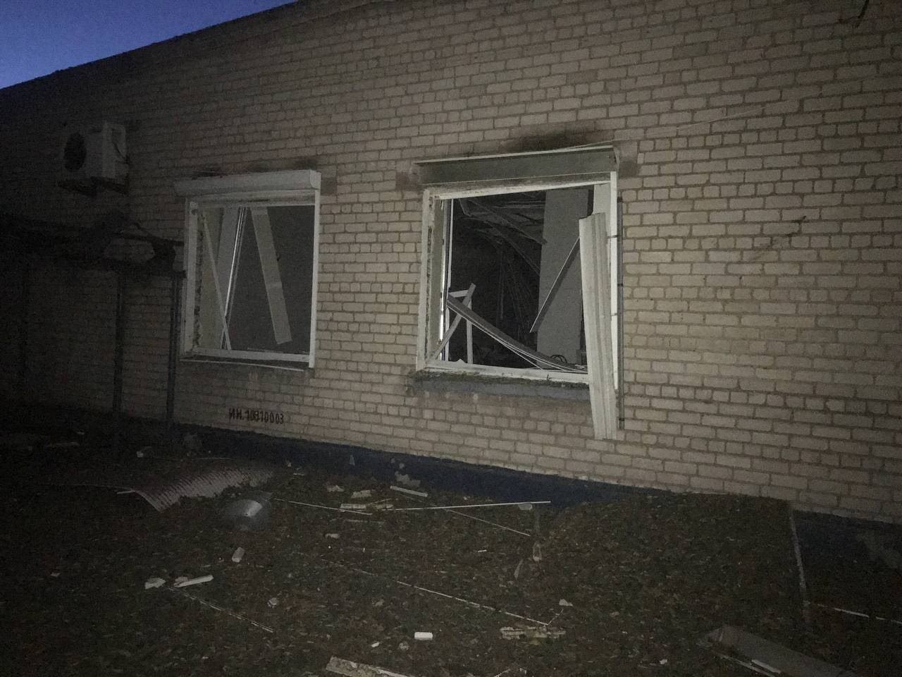 Оккупанты выпустили 10 ракет С-300 по Запорожью: в ОВА показали последствия обстрела