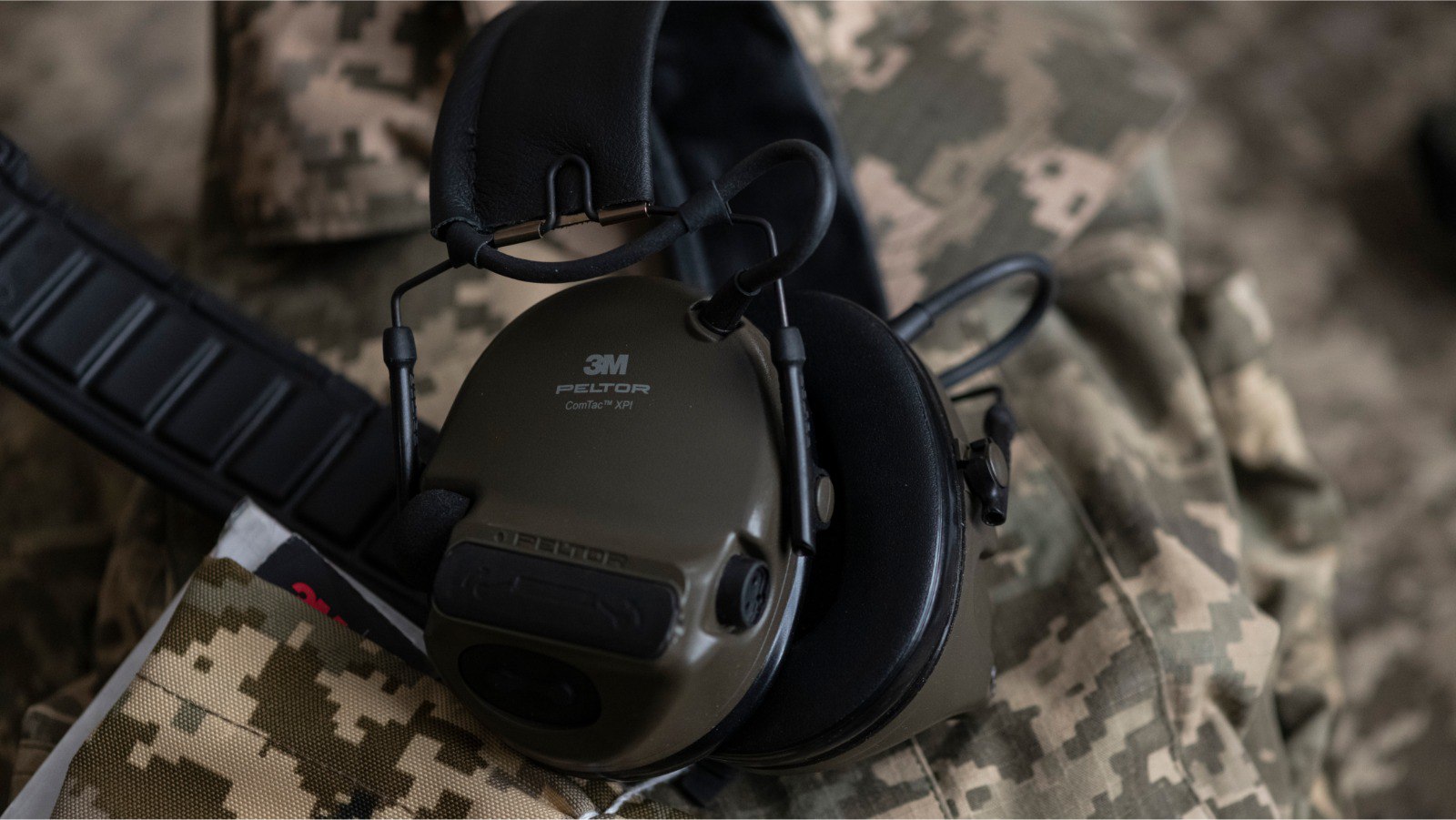 Бронежилеты, шлемы и тактические перчатки: что выдают украинским военным