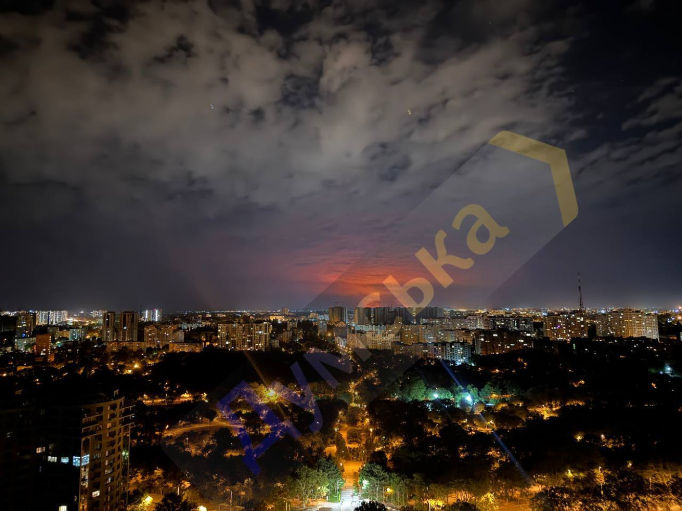 Під Одесою масштабна пожежа: гасити вогонь неможливо