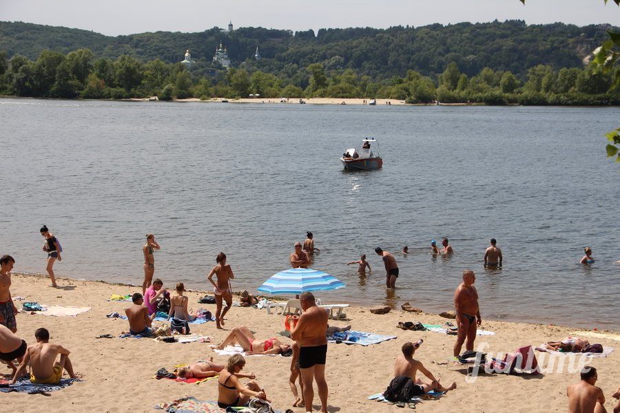 Таким лето в Киеве мало кто помнит. Редкое фото из 1958 года