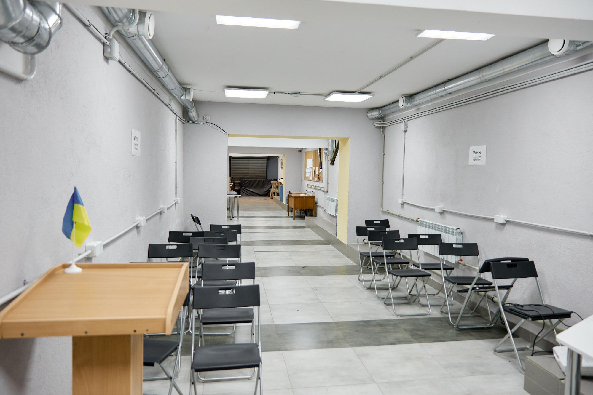 В школьные укрытия проведут Wi-Fi: что известно