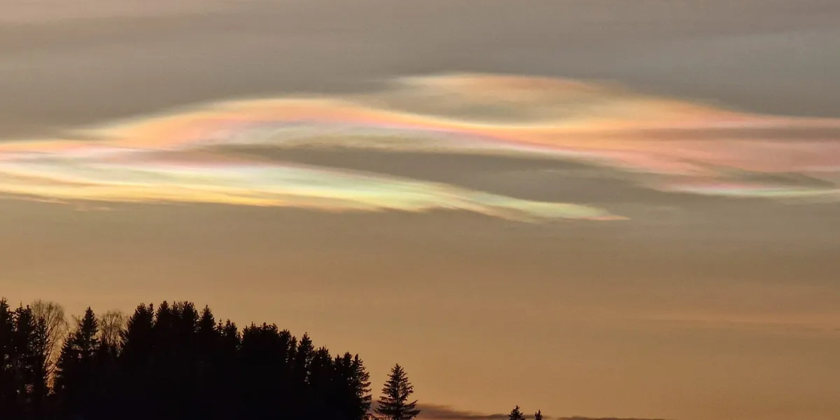 Над Арктикою з'явилися бензинові хмари: що це може означати