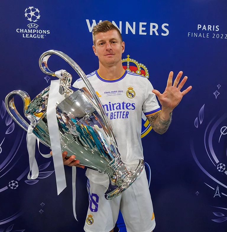 Кроос возвращается в "Реал": звездный немец получил официальное предложение от "Королевского клуба"