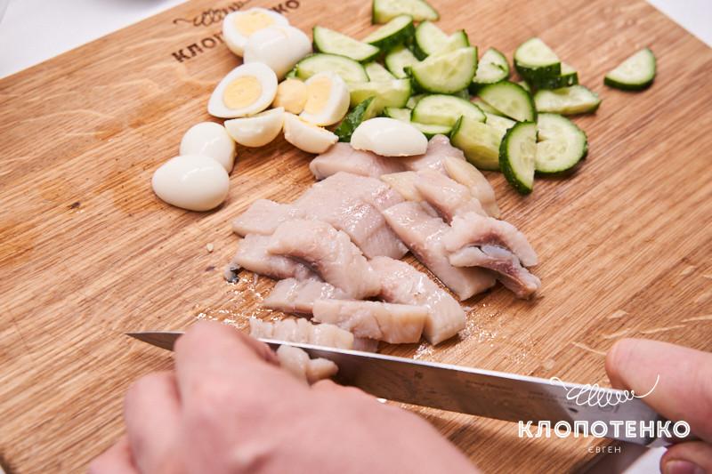 Цей святковий салат з оселедцем витіснить зі столу традиційну "Шубу": готувати дуже просто