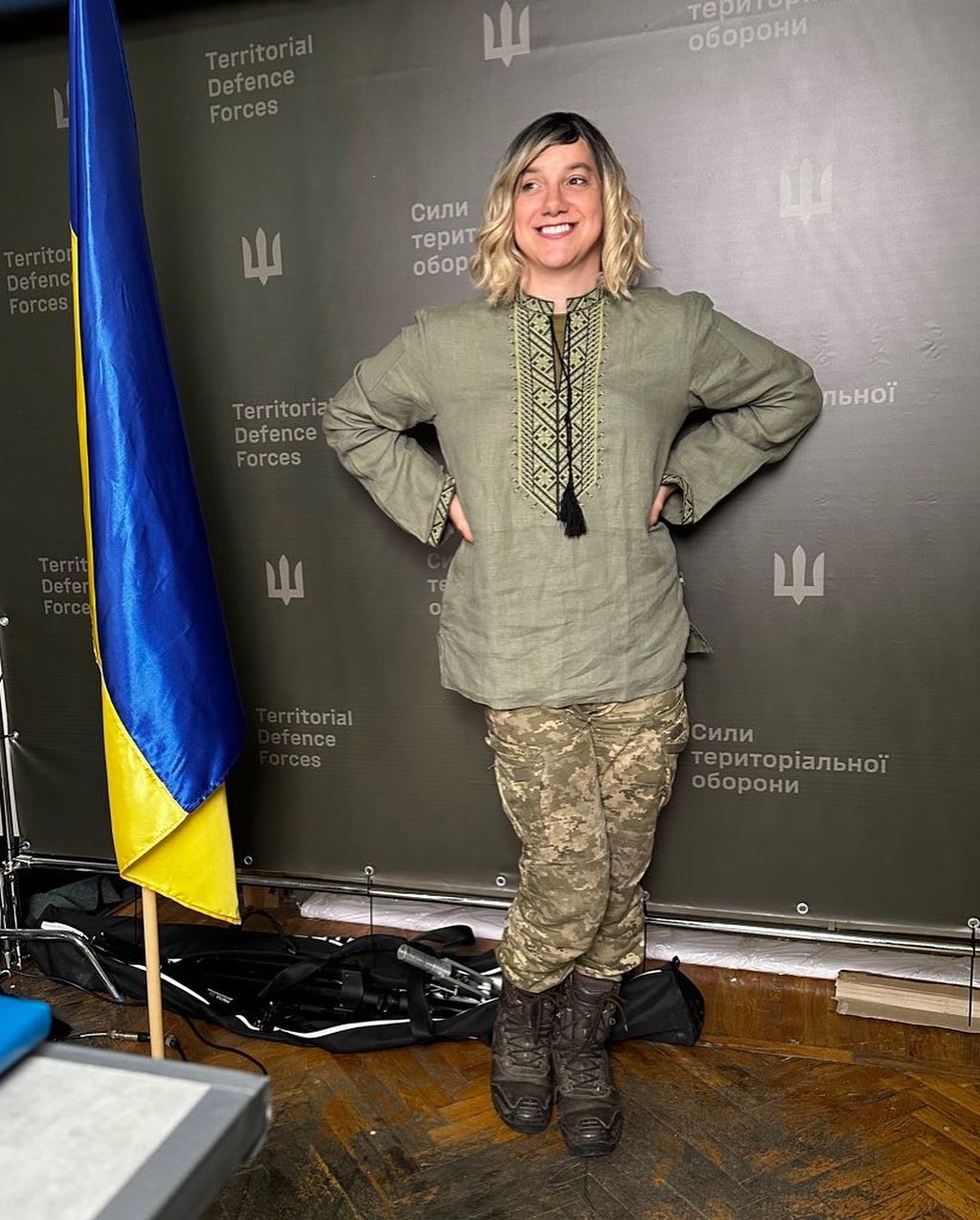 Від неї казяться всі росіяни. Хто така трансгендер Сара Ештон-Сірілло та що вона робить для України (фото)