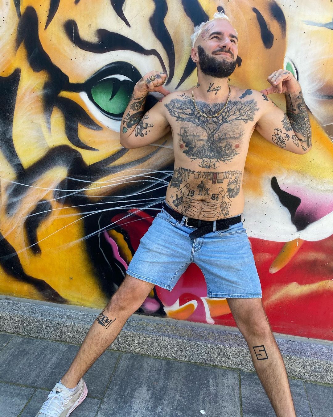 Учасник Kalush Orchestra емоційно заспівав про відчуття втрати себе