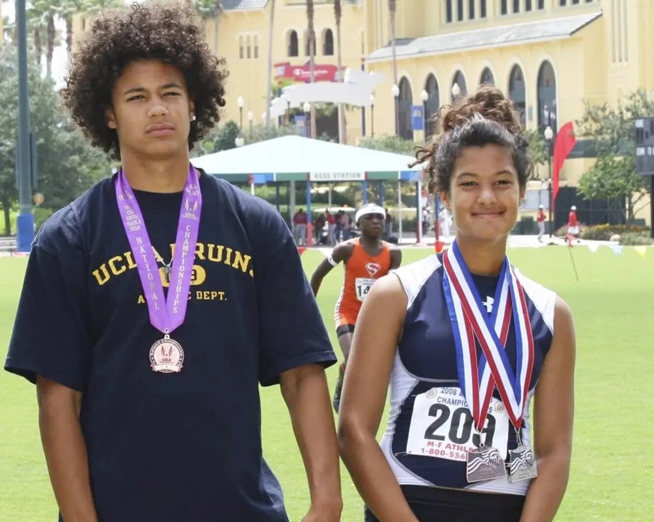 Який вигляд має донька найкрасивішої акторки з серіалу "Твін Пікс" (фото)