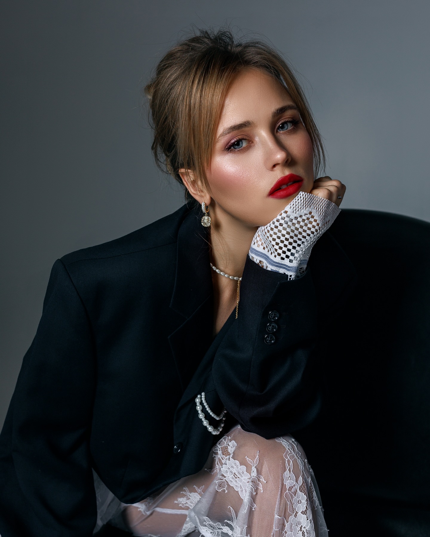 Анна Кошмал приголомшила новим сміливим образом (фото)