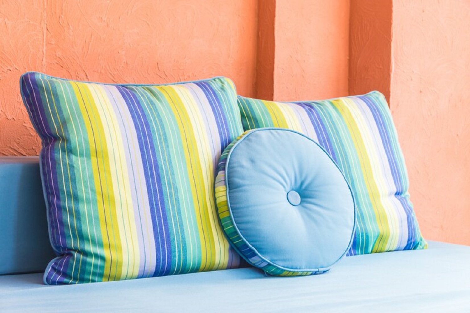 Максимально прості та недорогі прикраси для кімнати, що створять новий інтер'єр