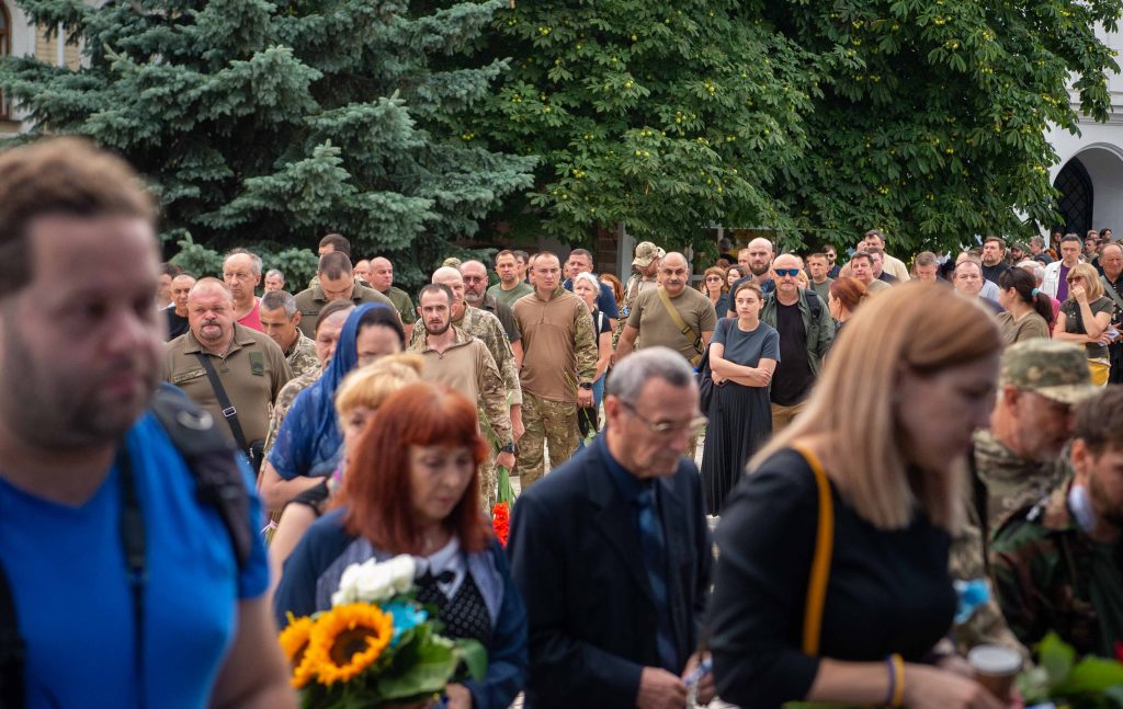 Порошенко с побратимами почтили память Глеба Бабича