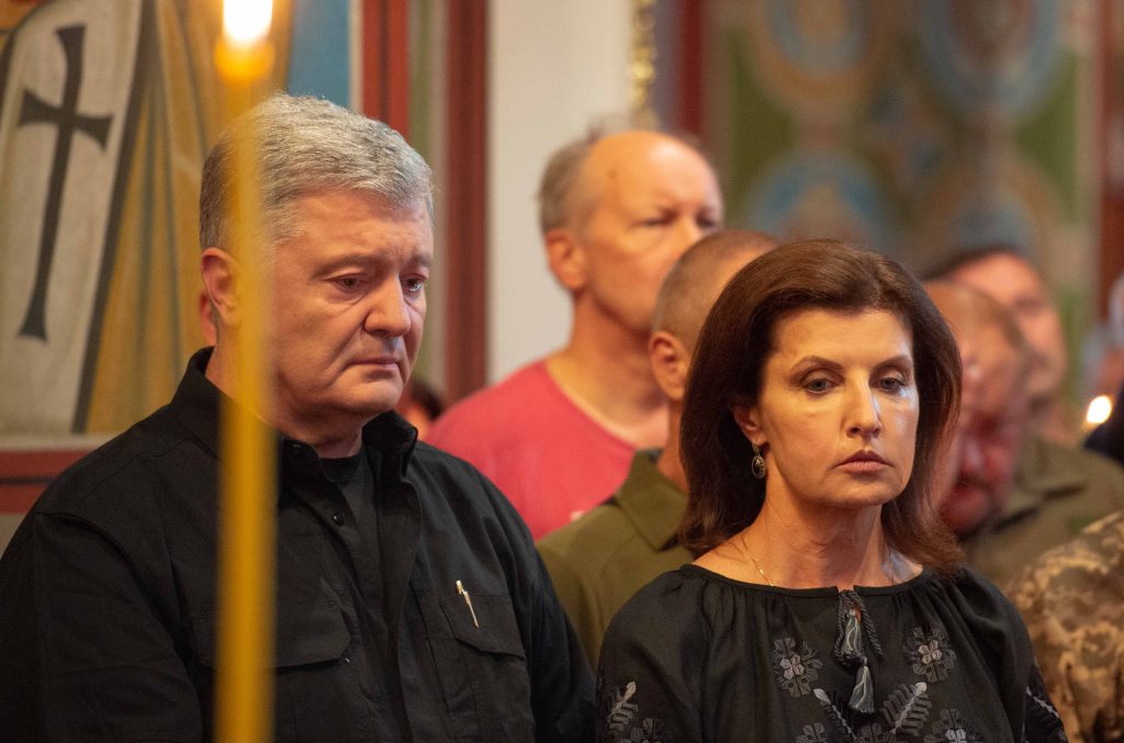 Порошенко с побратимами почтили память Глеба Бабича