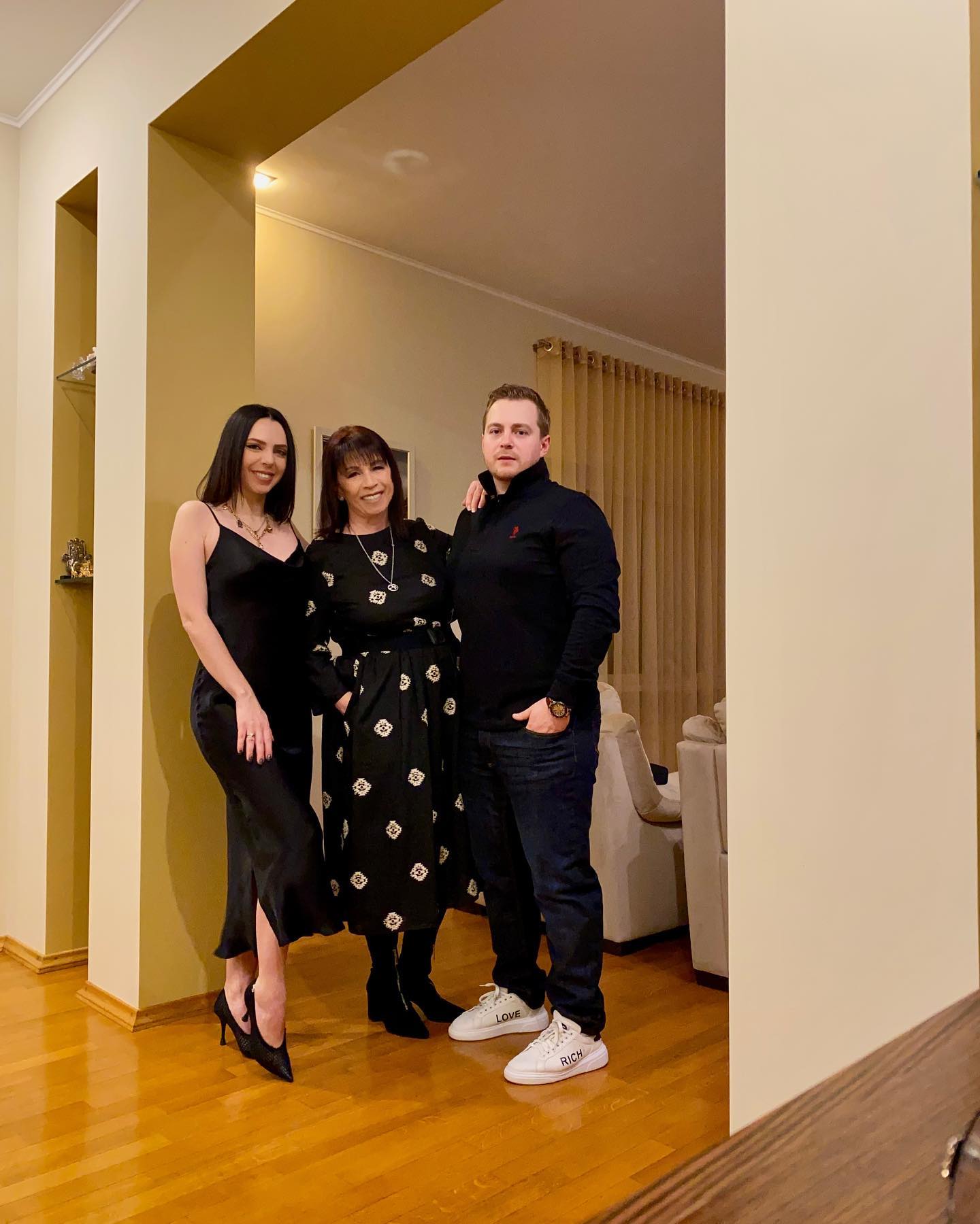 "Лучший папа в мире": племянница Софии Ротару почтила память покойного отца (фото)