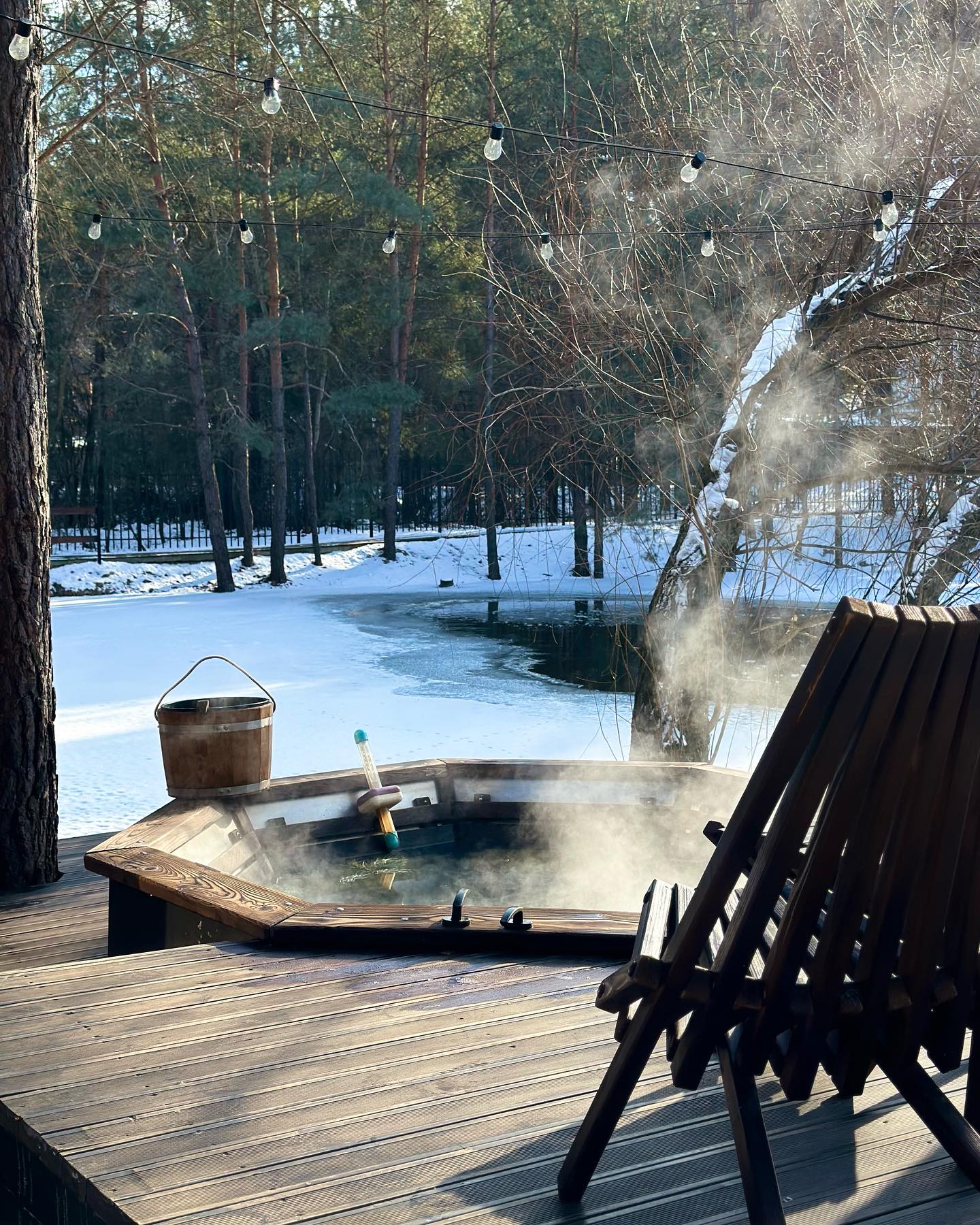 10 заміських будинків і комплексів для відпочинку під Києвом: скільки коштує оренда та як дістатися