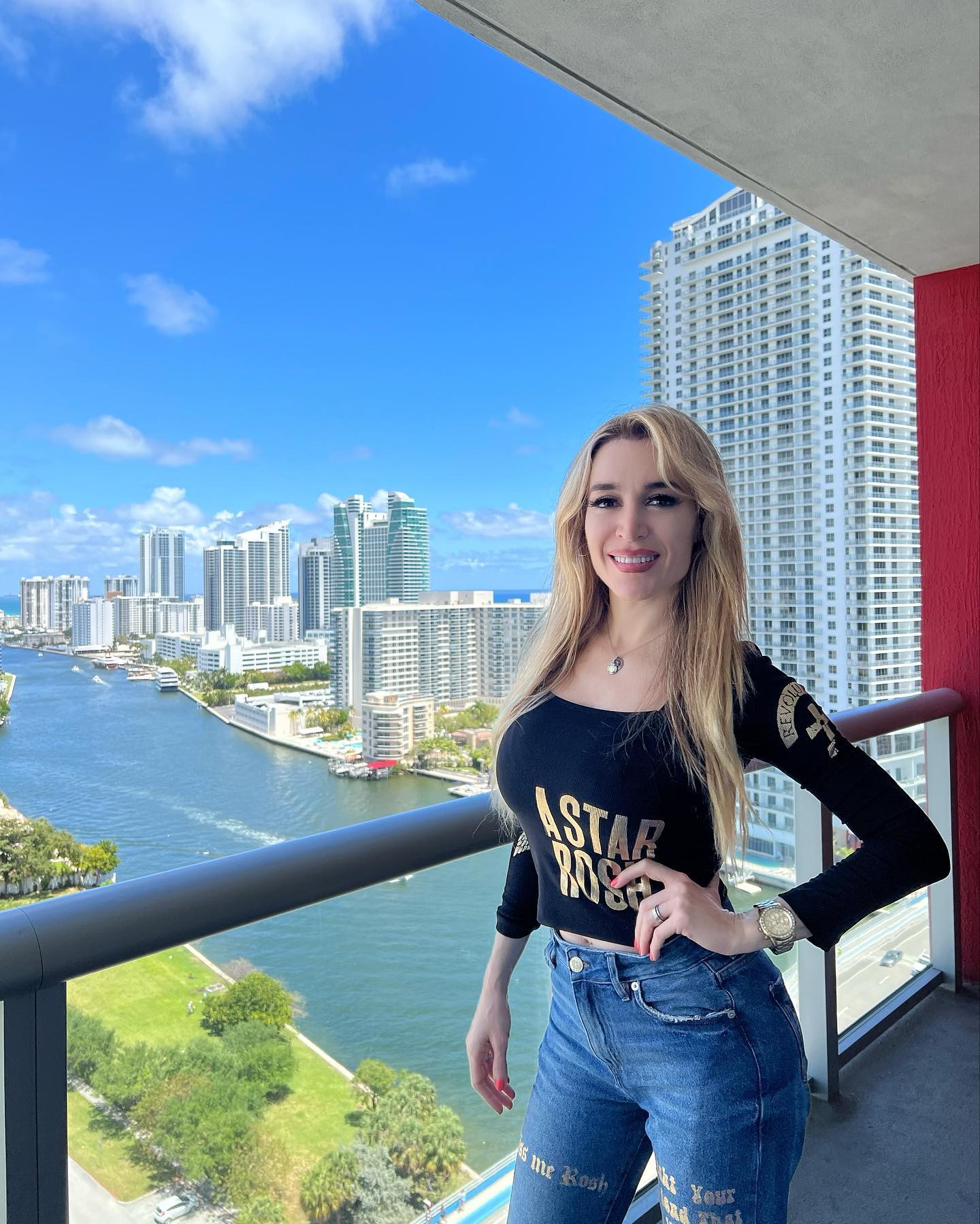 Фатіма Флорес. Що відомо про жінку, з якою зустрічається новий президент Аргентини Хав'єр Мілей