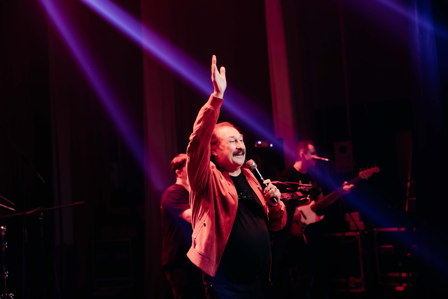 4 українські поп-зірки 90-х, які ніколи не співали російською