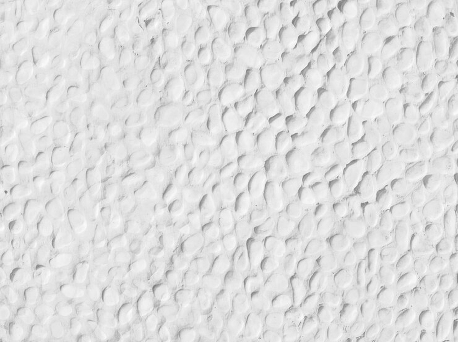 Ваші сусіди вже це знають. 7 причин, чому декоративне тинькування краще за шпалери та фарбу у 2025 році