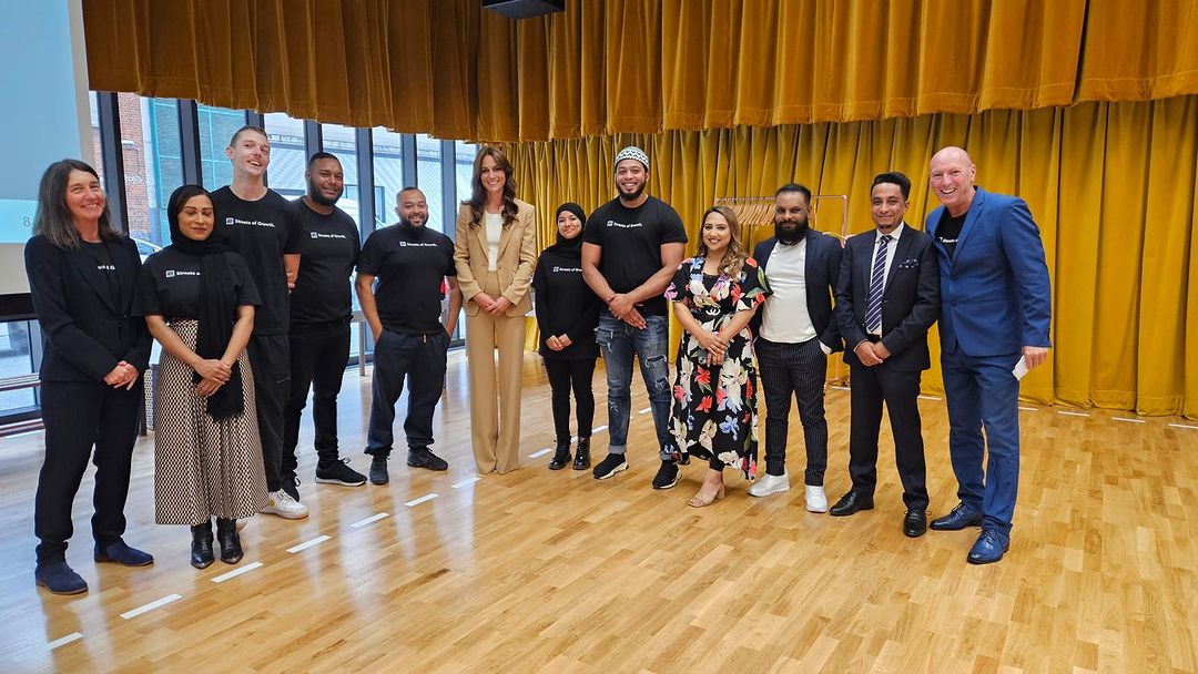 Кейт Міддлтон втілила в життя забутий та елегантний образ принцеси Діани: його вартість вражає не менше