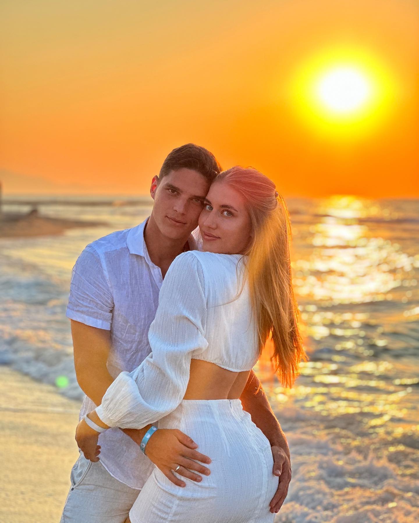 Як виглядають і чим займаються дружини футболістів збірної України