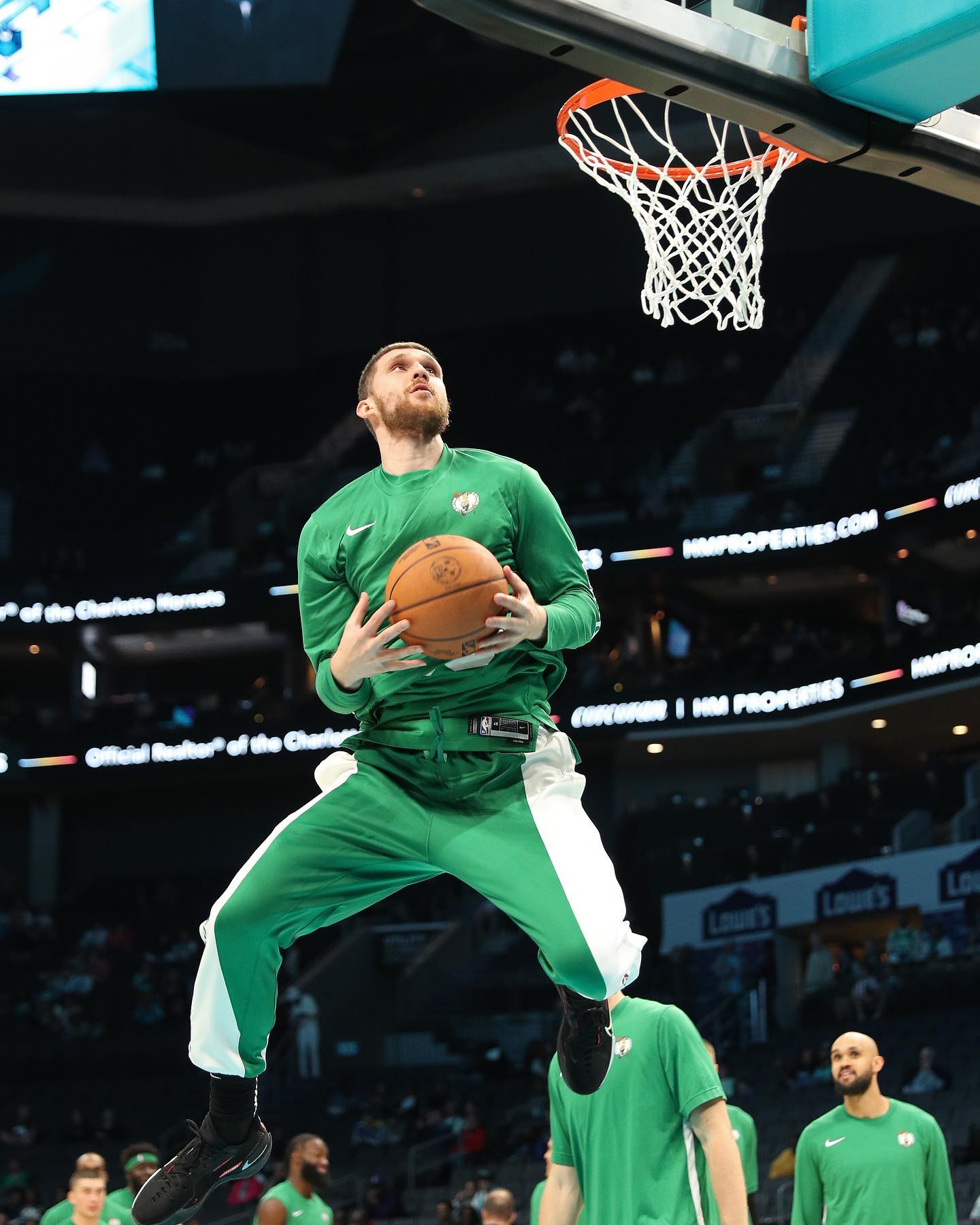 Топ-5 претендентів на чемпіонство НБА. Де у списку команди українців