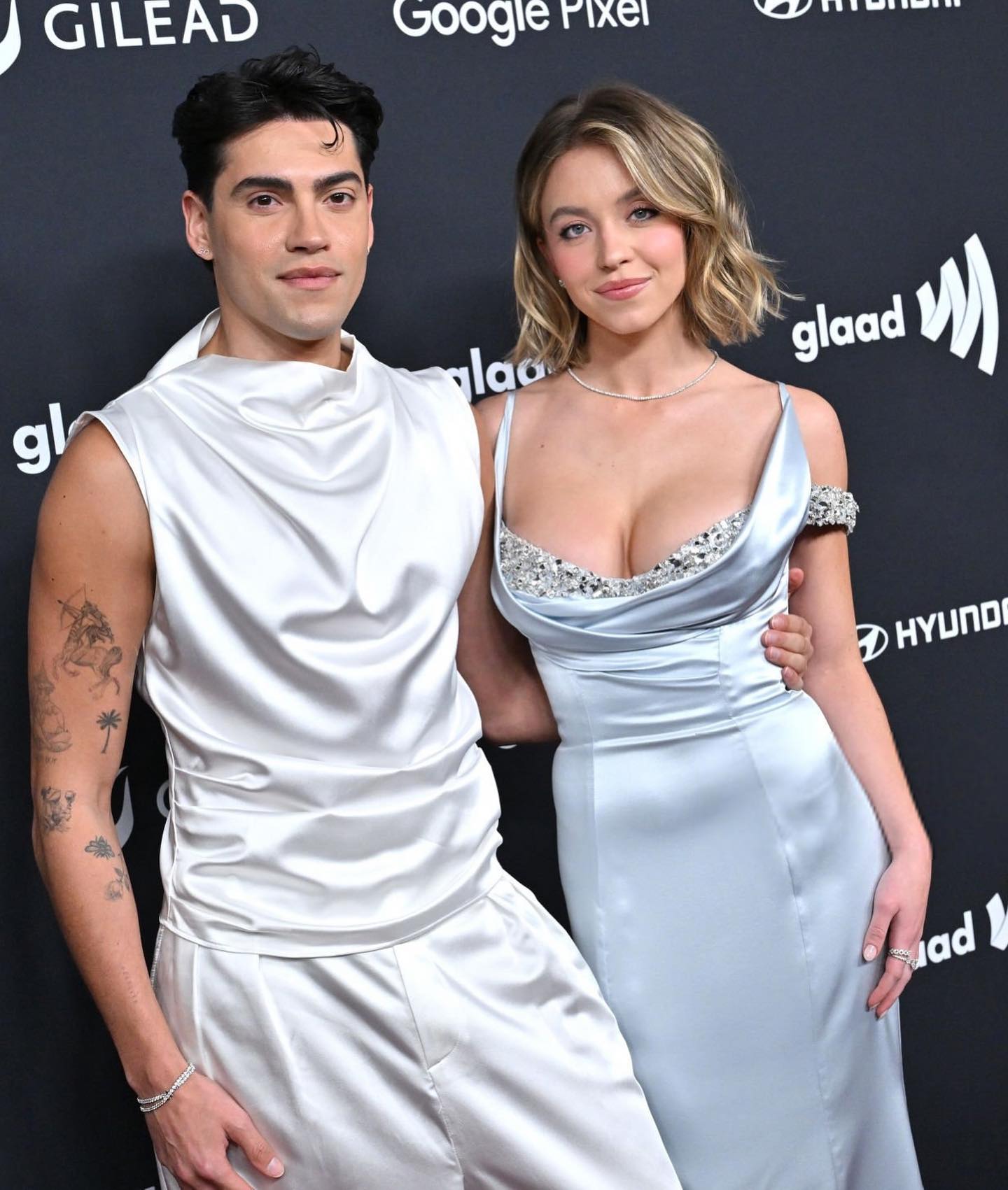 Зірка мелодрами "Люблю тебе ненавидіти" вдало повторила образ Джулії Робертс (фото)