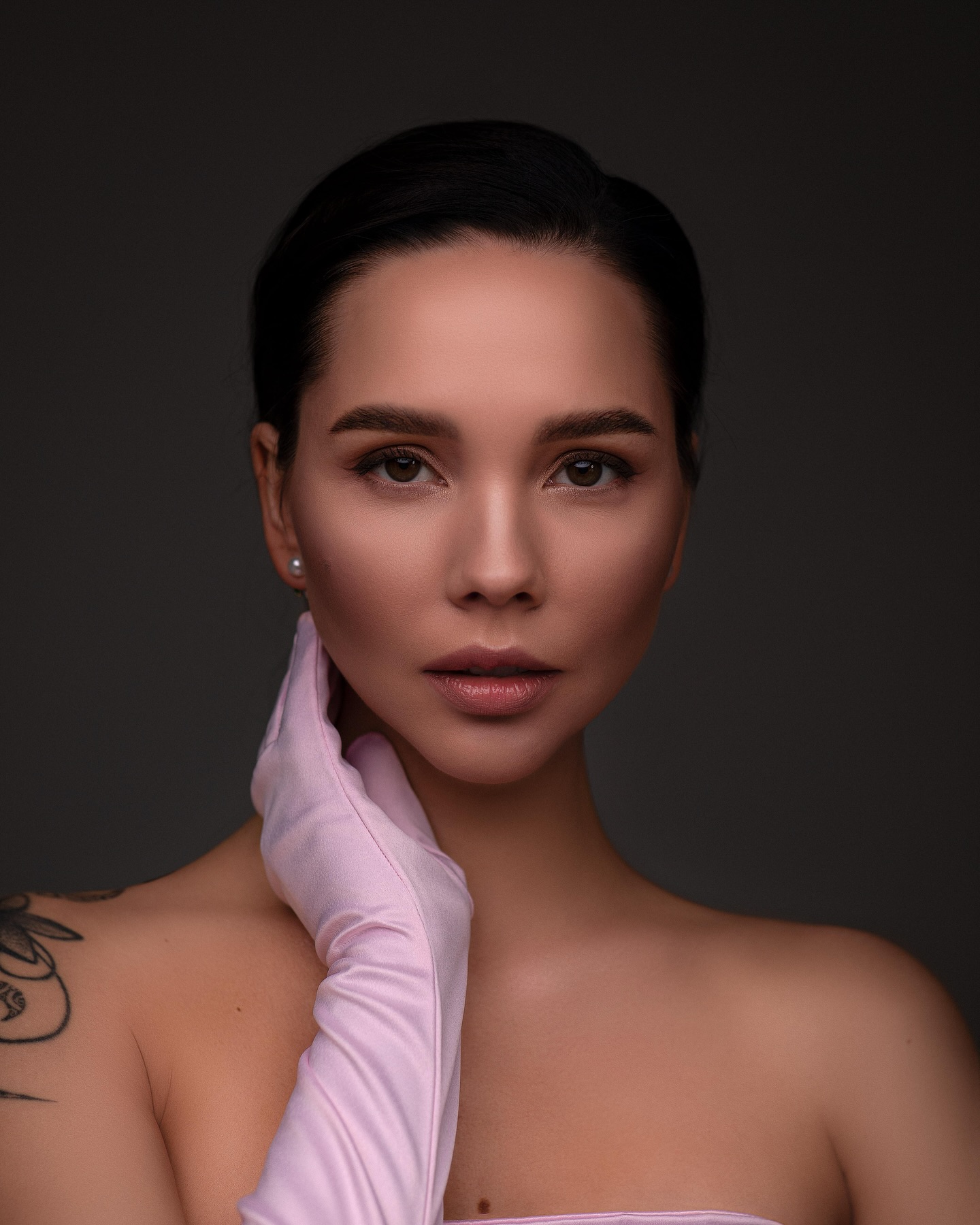 "В очікуванні квіточки": дружина Євгена Кота зачарувала знімками з нової фотосесії