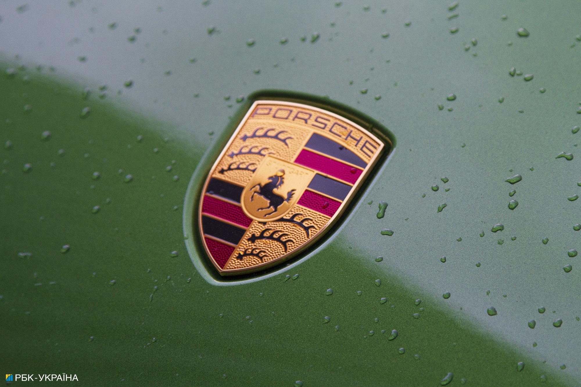 Вагон емоцій: тест-драйв електричного крос-універсала Porsche Taycan Cross Turismo