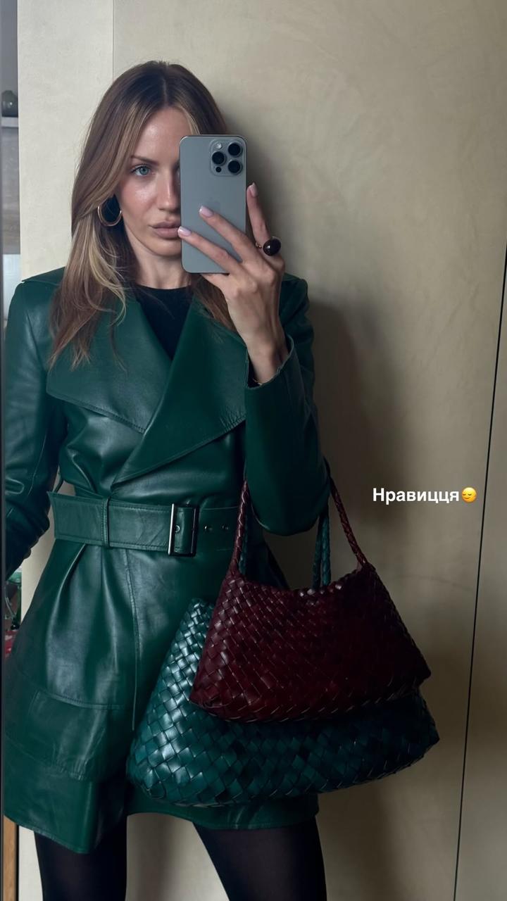 Нікітюк, Єфросиніна та Квіткова показали стильні образи на листопад: тренч, шкіра і пальто