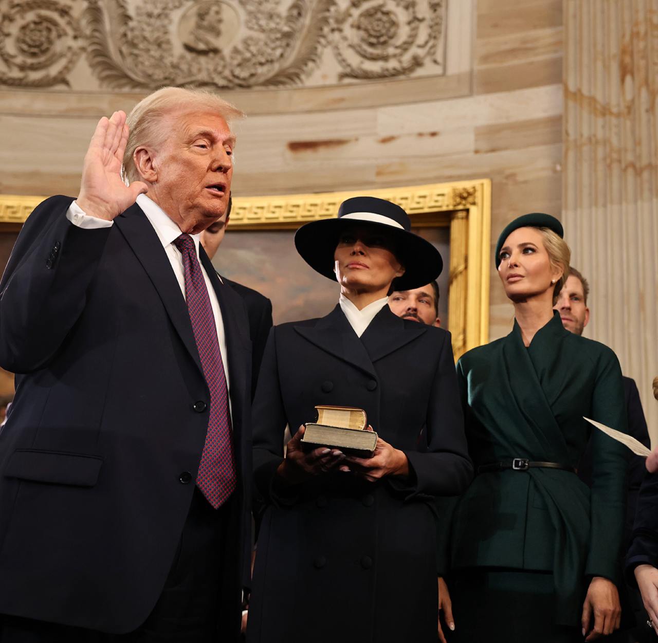 Ефросинина обратилась к Мелании Трамп после инаугурации и показала "свои лучшие фото"