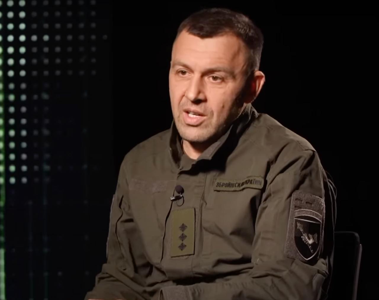 "Не вистачає": чоловік-військовий зірки "плюсів" відповів, скільки заробляє та на які кошти нині живе