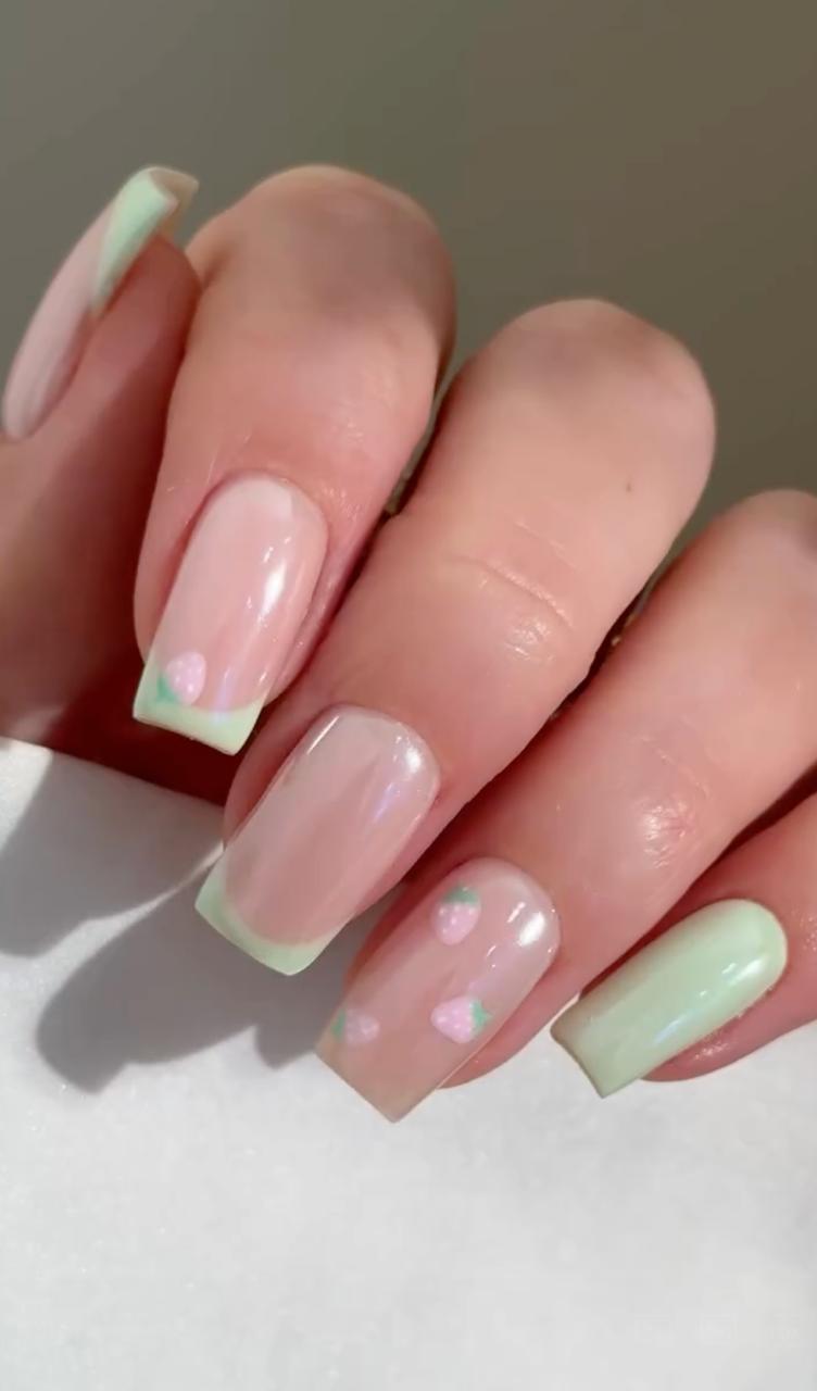 Манікюр на літо, з яким не соромно показати ручки: 5 ідей для справжніх модниць