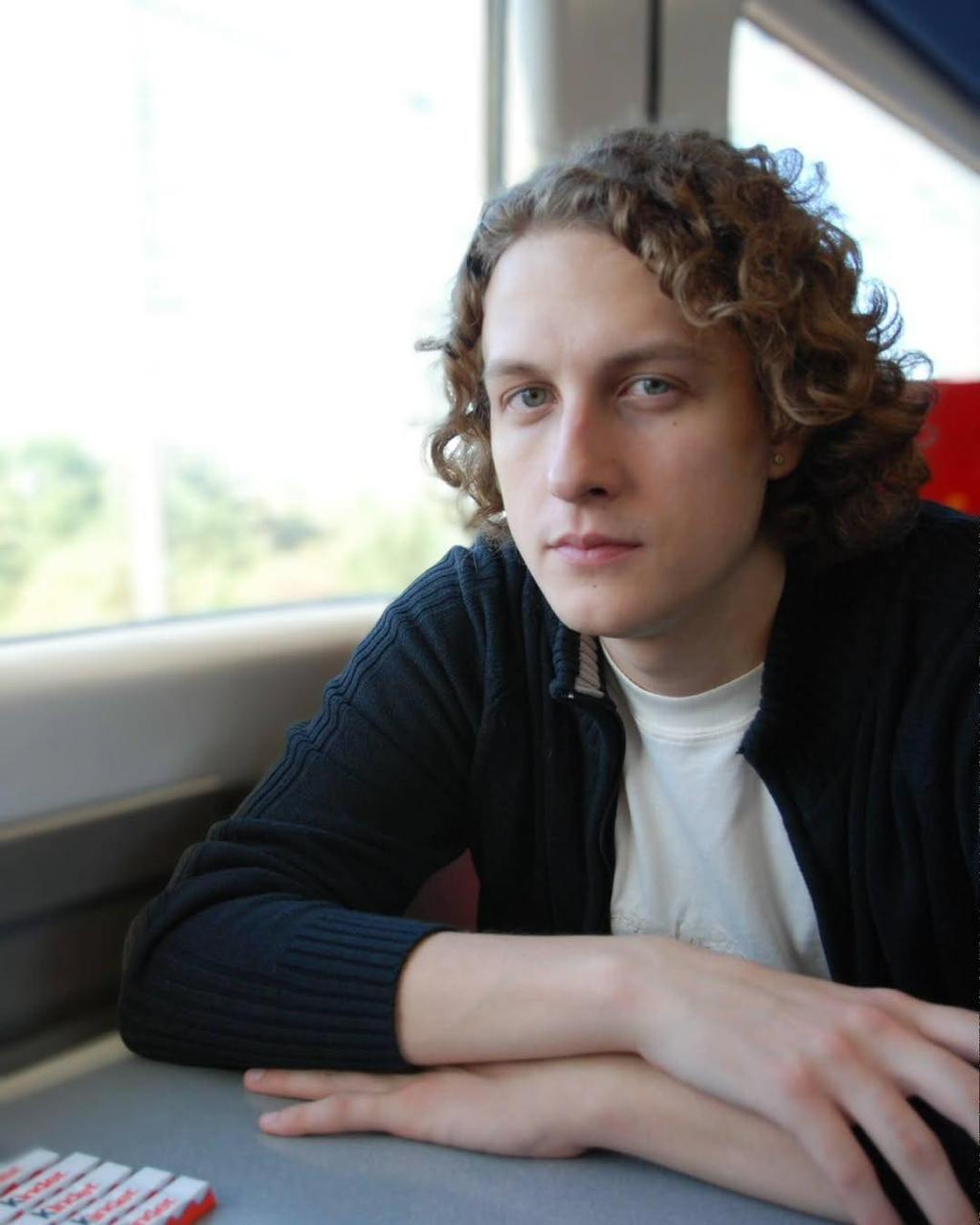 Інша людина! Ведучий "плюсів" вразив своїм фото 15-річної давнини