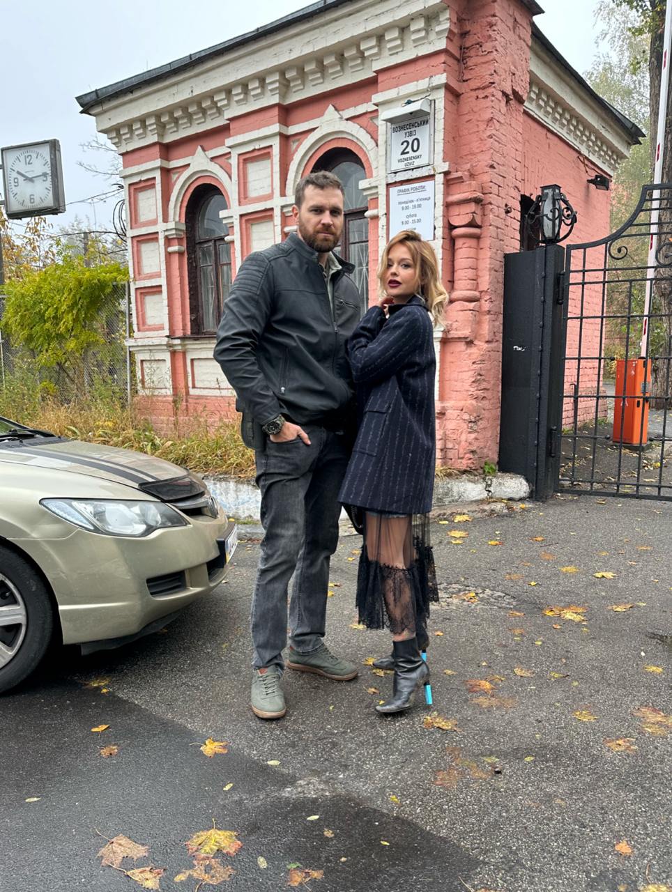 Ніби сестри! 12-річна донька Ольги Атанасової дебютувала на сцені разом з мамою-акторкою (фото)