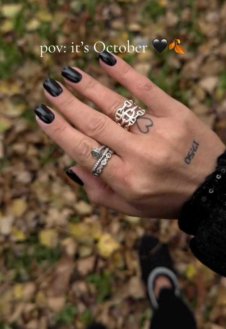 Модний манікюр на жовтень: ці дизайни і кольори зроблять ваші ручки найкрасивішими