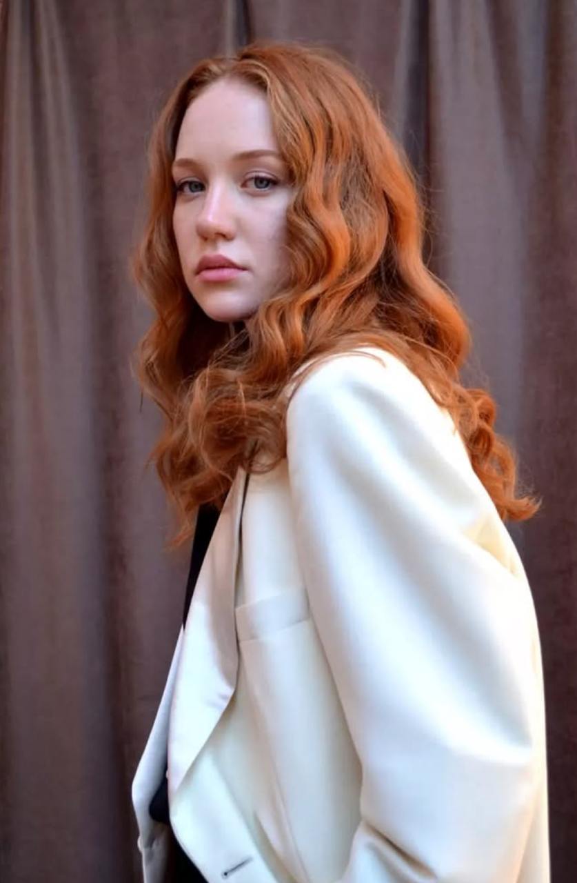 Марія Стопник: Ми маємо створювати "броню" навколо всього свого, але не ловити хайп на тому, що йде війна