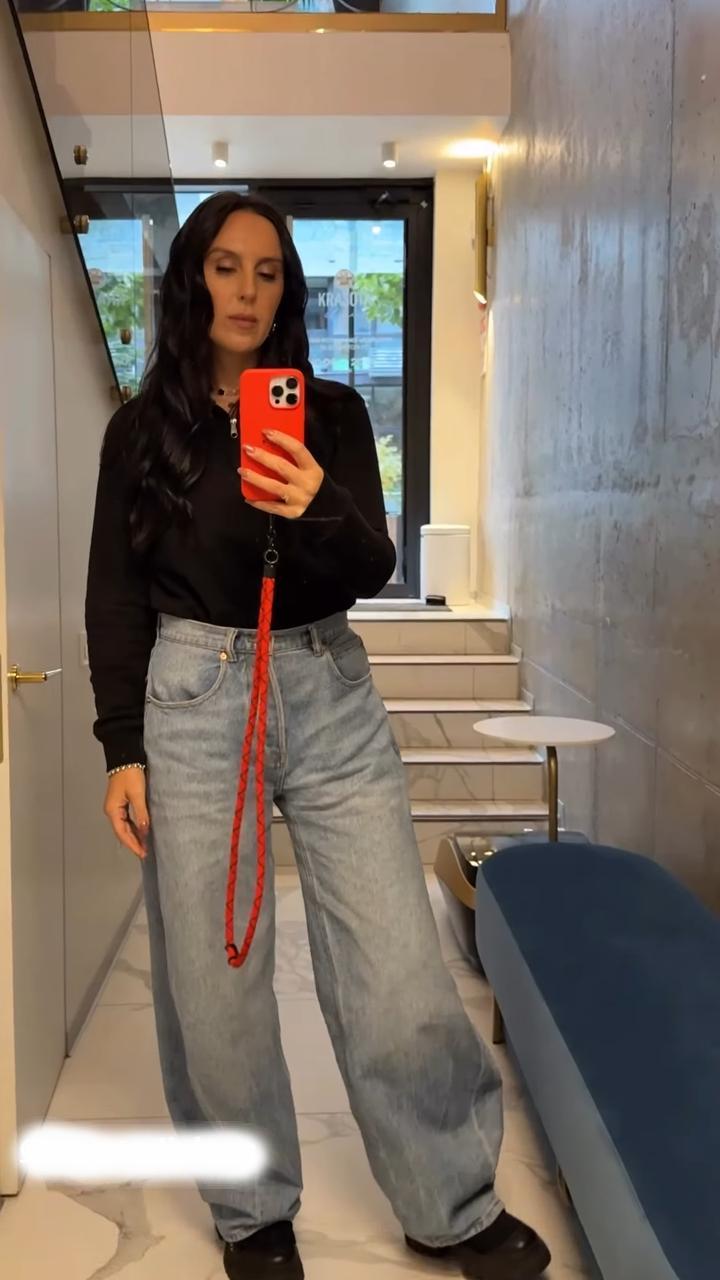 Що носити на роботу: три модні "луки" на осінь від Джамали, які легко повторити